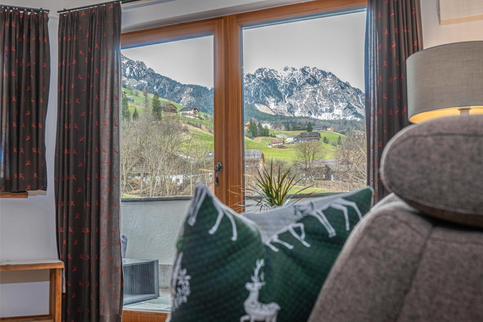 Alpine Mountain Chalet San Vigilio Di Marebbe Bagian luar foto