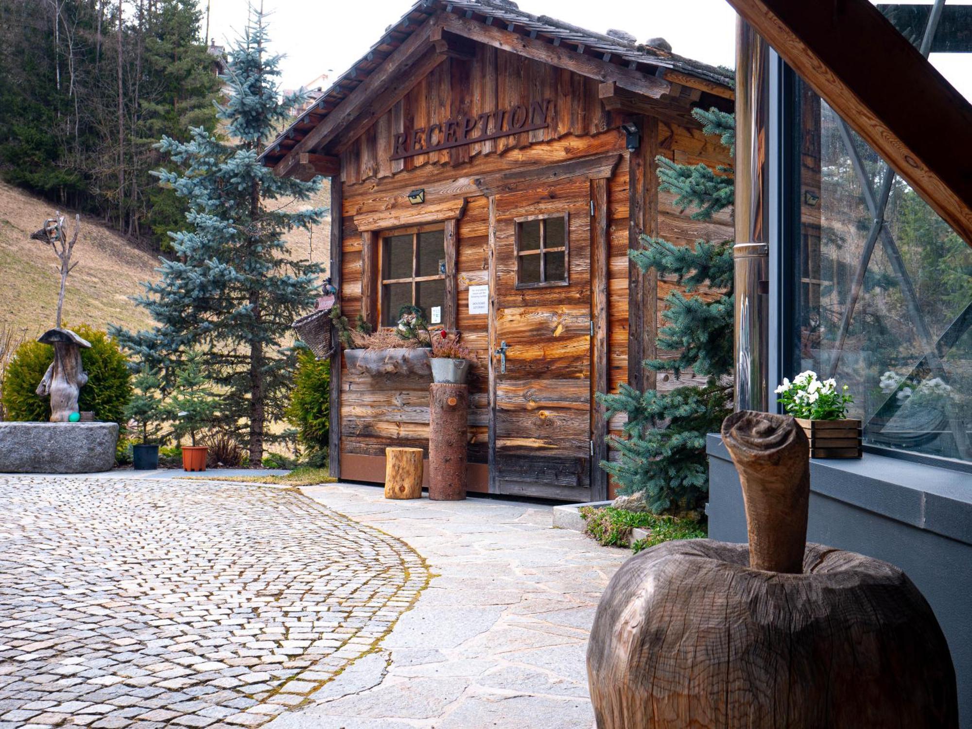 Alpine Mountain Chalet San Vigilio Di Marebbe Bagian luar foto
