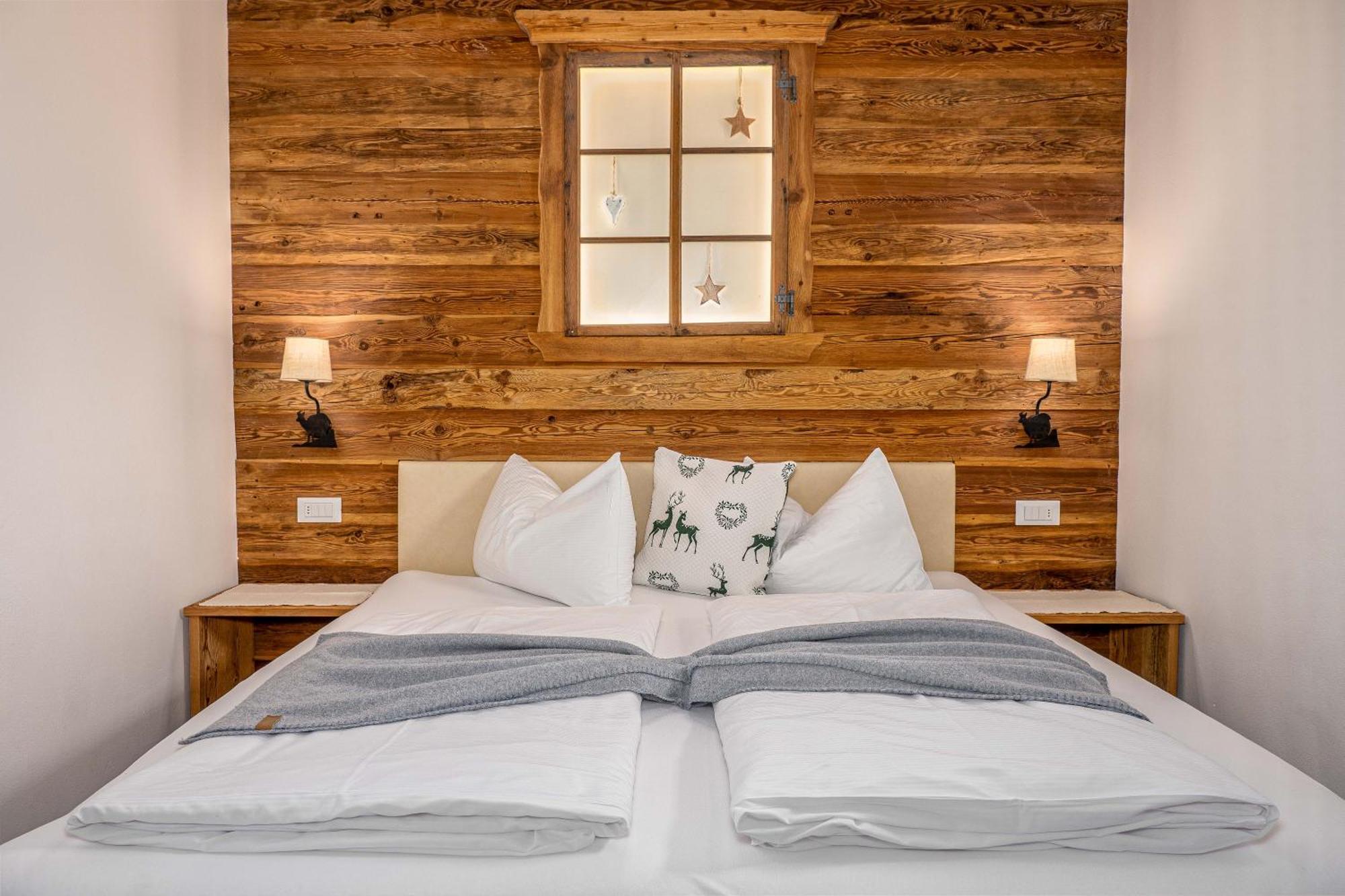 Alpine Mountain Chalet San Vigilio Di Marebbe Bagian luar foto