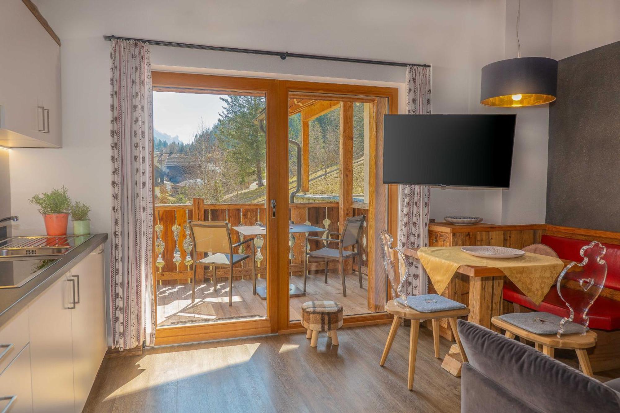 Alpine Mountain Chalet San Vigilio Di Marebbe Bagian luar foto
