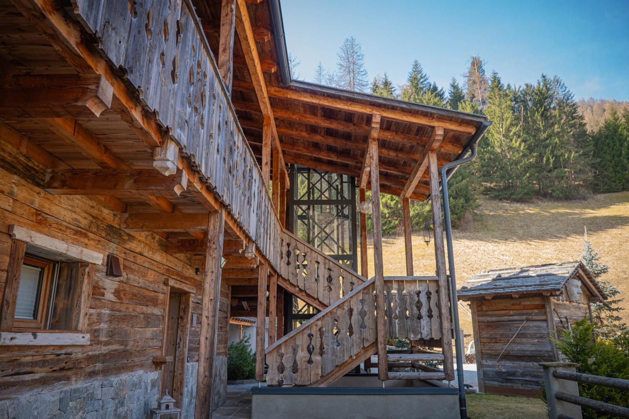 Alpine Mountain Chalet San Vigilio Di Marebbe Bagian luar foto