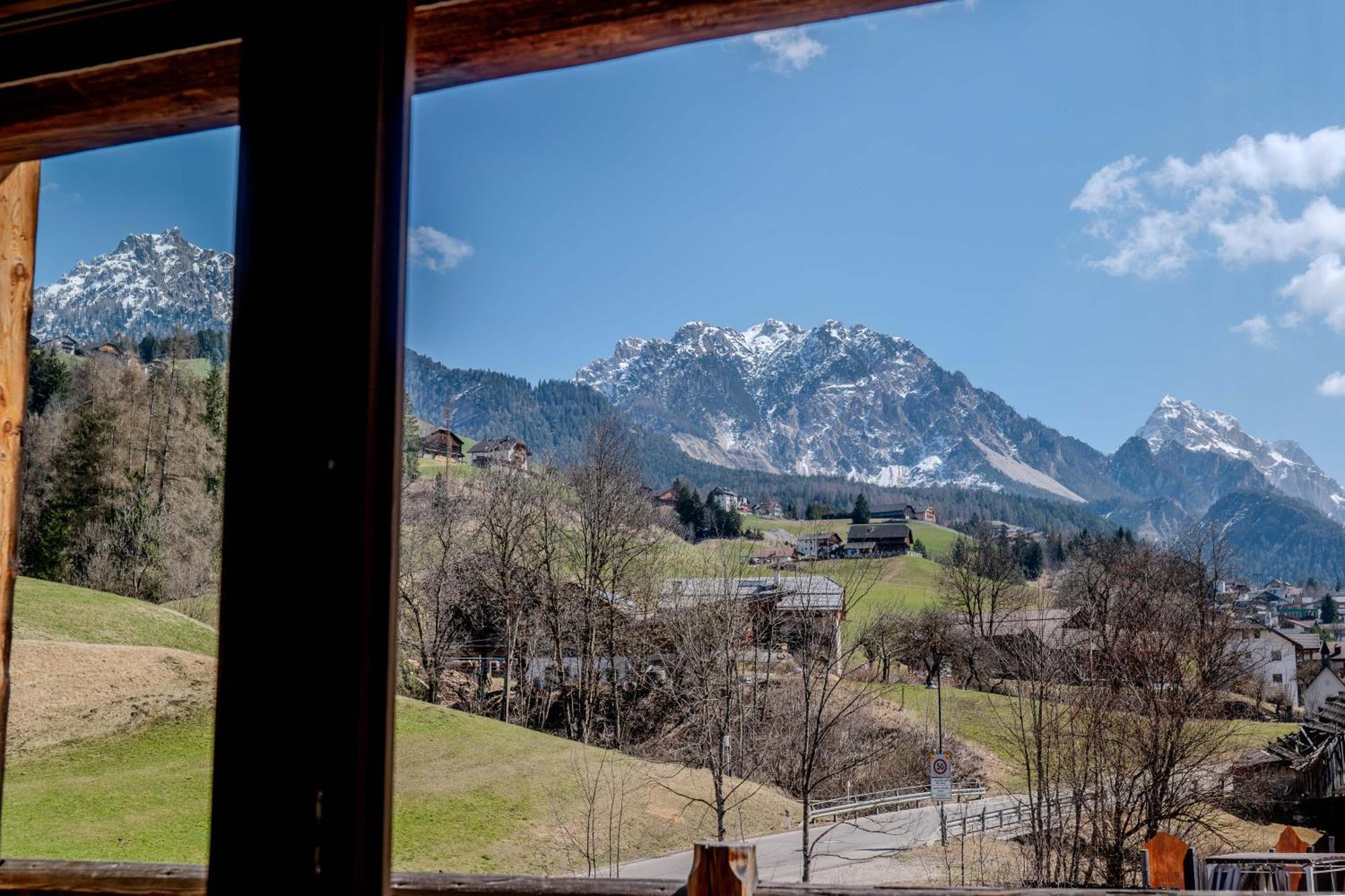 Alpine Mountain Chalet San Vigilio Di Marebbe Bagian luar foto