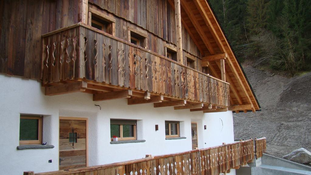 Alpine Mountain Chalet San Vigilio Di Marebbe Bagian luar foto