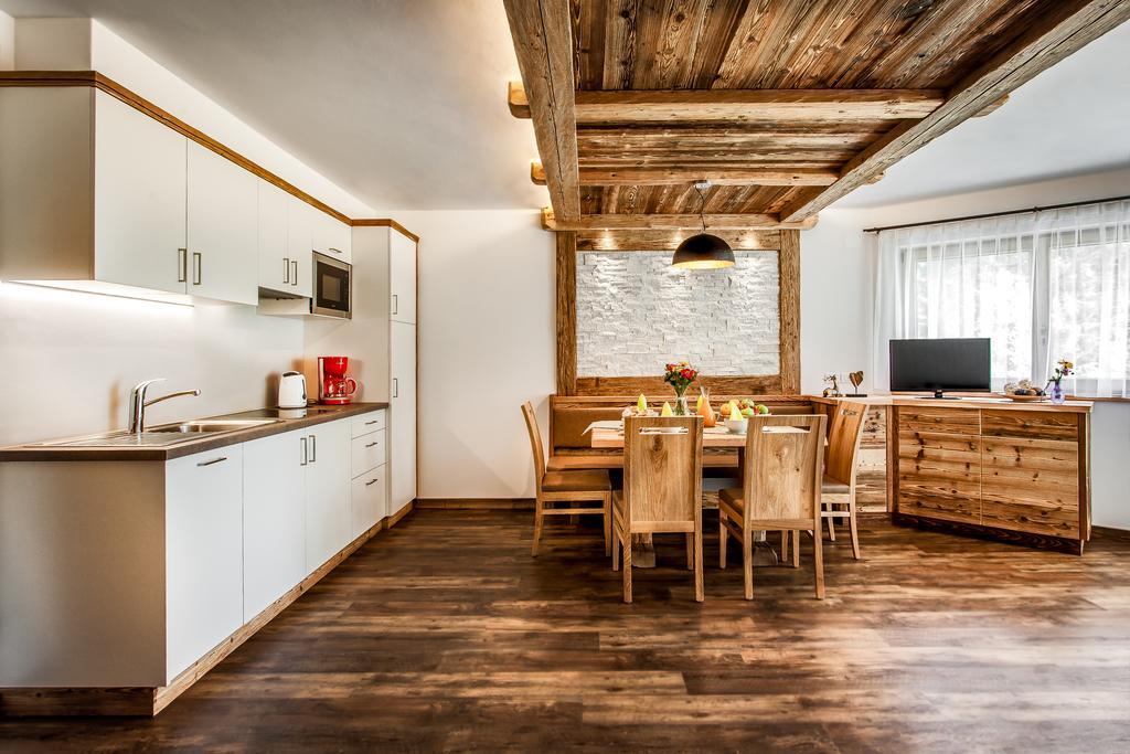 Alpine Mountain Chalet San Vigilio Di Marebbe Bagian luar foto