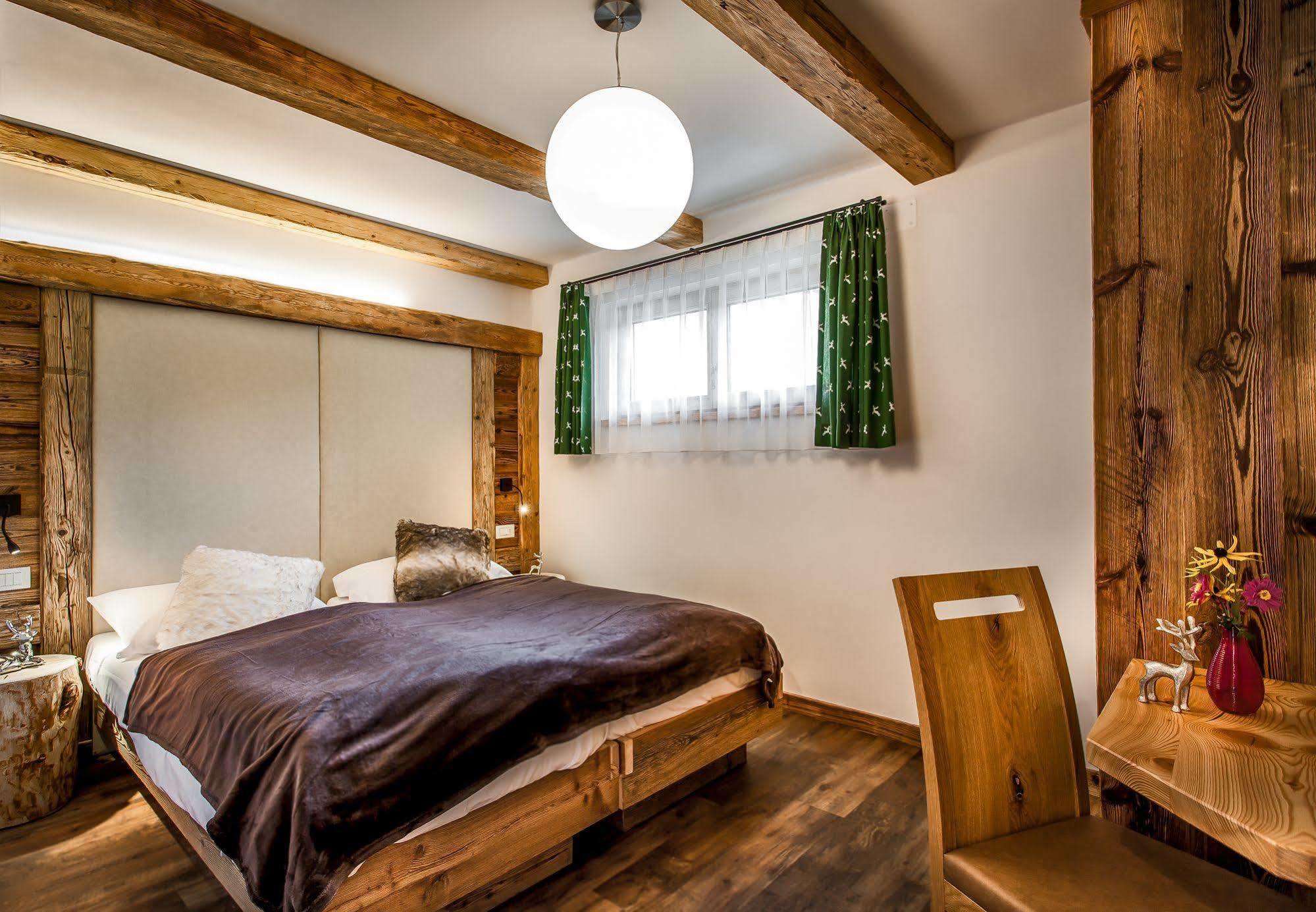 Alpine Mountain Chalet San Vigilio Di Marebbe Bagian luar foto